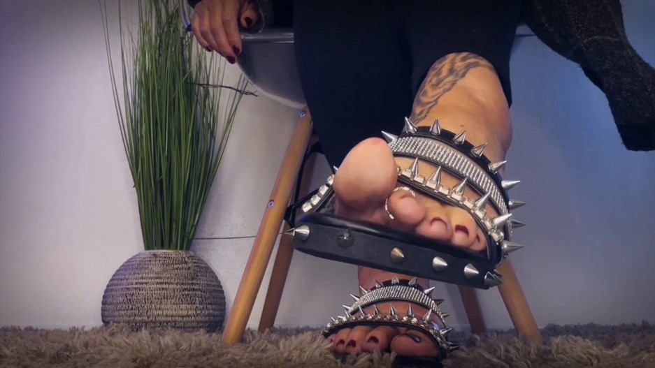 MistressRavenFD - 30 SHOES IN 30 DAYS - DAY 17
